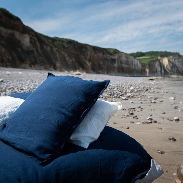 Taie d'Oreiller en Lin Lavé Bleu Nuit - Embrin