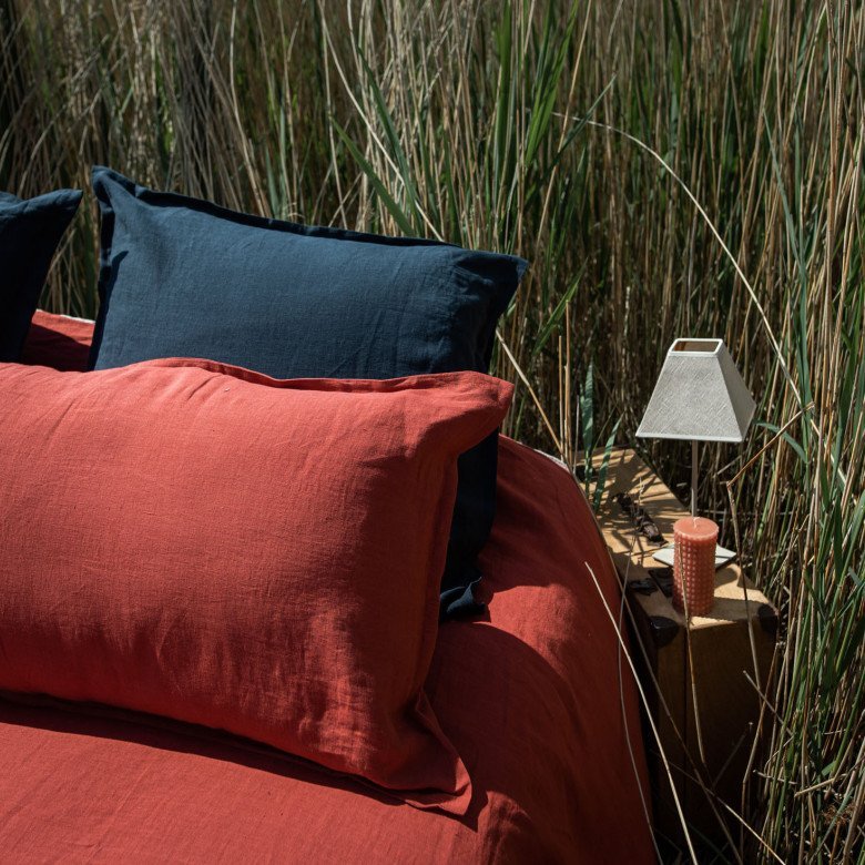 Taie d'Oreiller en Lin Lavé Rouge Figue - Embrin