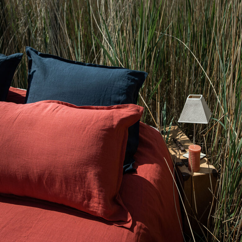 Taie d'Oreiller en Lin Lavé Rouge Figue - Embrin