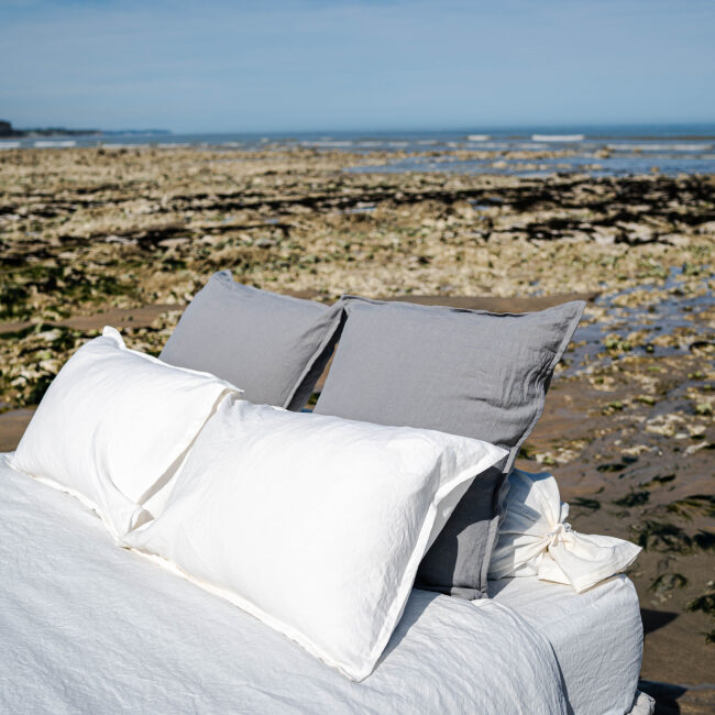 Taie d'Oreiller en Lin Lavé Blanc Craie