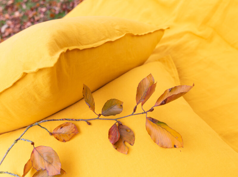 Taie d'Oreiller en Lin Lavé Safran