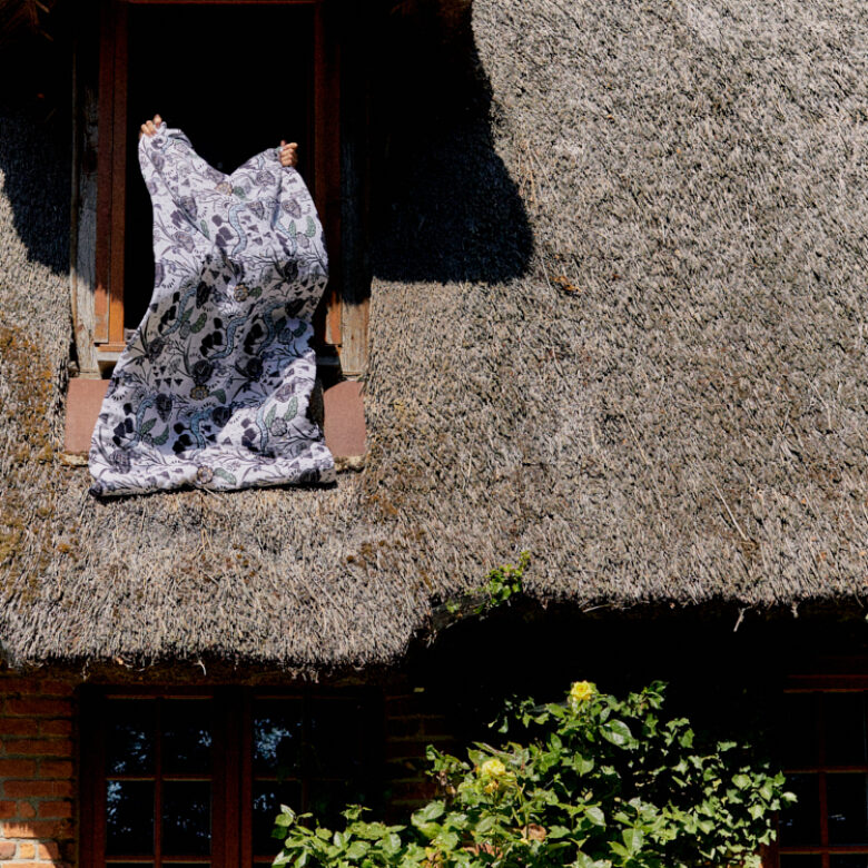 Courtepointe en Lin Lavé Chaumière en Bord de Rivière - Embrin