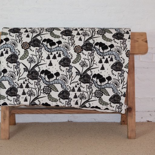 Courtepointe en Lin Lavé Chaumière en Bord de Rivière