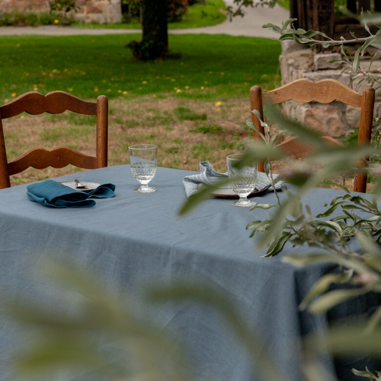 Slate Washed Linen Tablecloth - Embrin