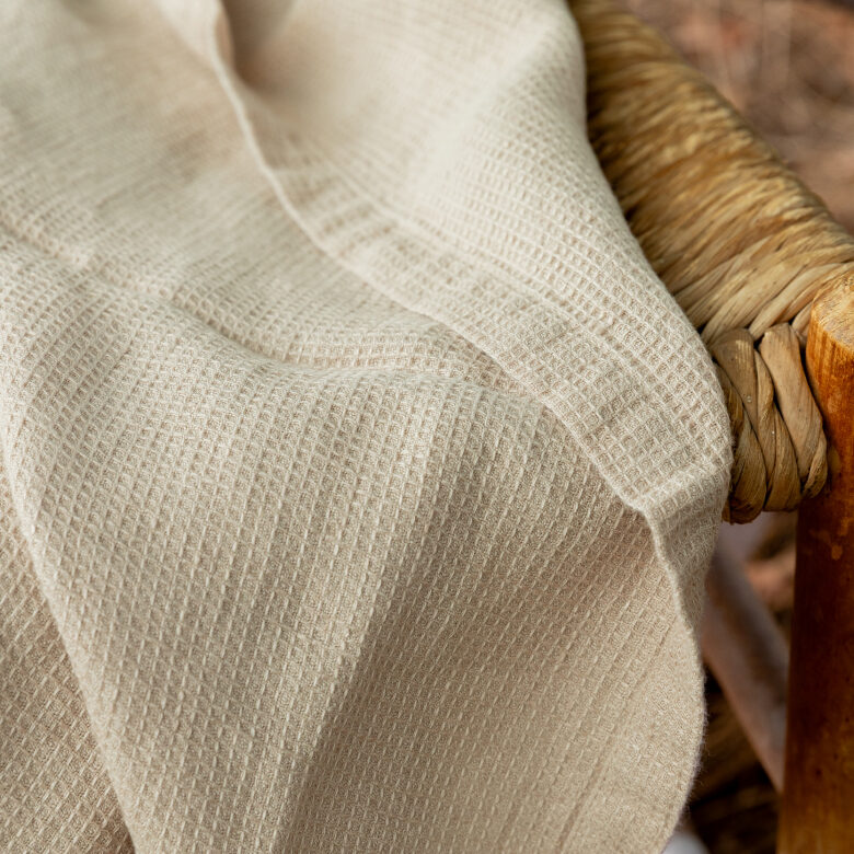 Washed Linen Honeycomb Towel in String - Embrin