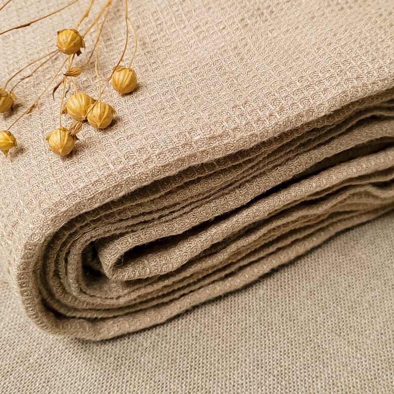 Washed Linen Honeycomb Towel in String - Embrin