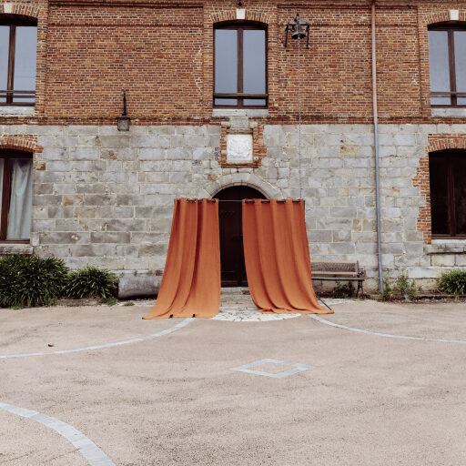 Washed linen curtain Brick Red