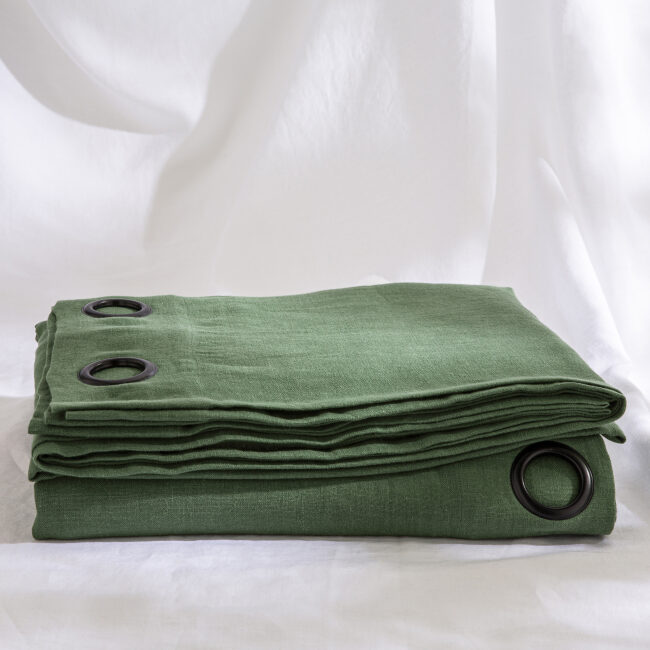 Washed linen curtain Pine Green