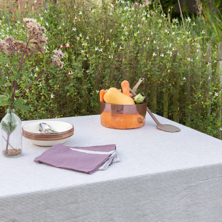 Washed linen tablecloth Plum Stripe - Embrin