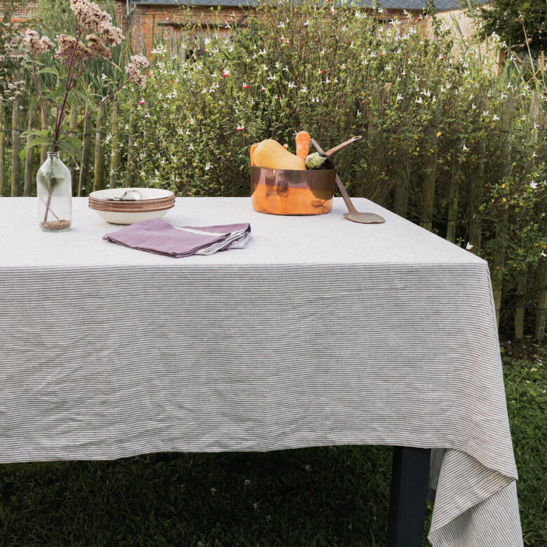Washed linen tablecloth Plum Stripe - Embrin