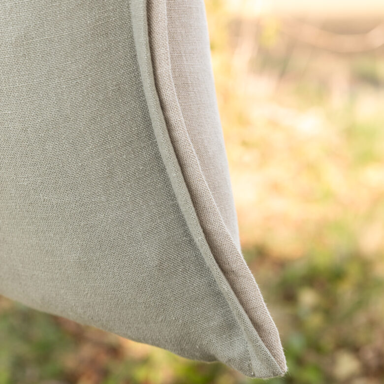 Housse de coussin en lin lavé Vert Lichen Bicolore - Embrin