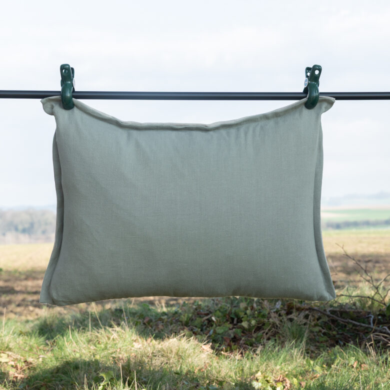 Housse de coussin en lin lavé Vert Lichen - Embrin