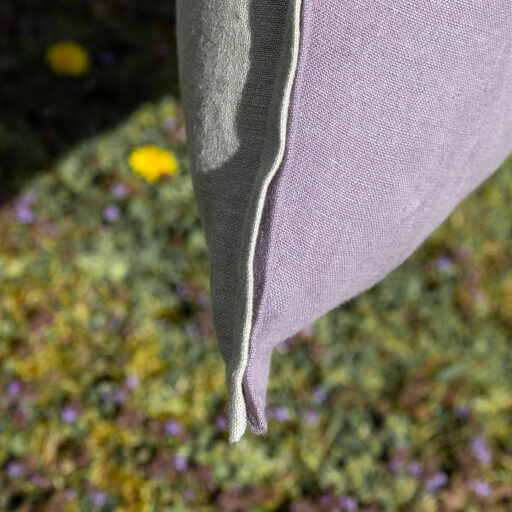 Housse de coussin en lin lavé Violine