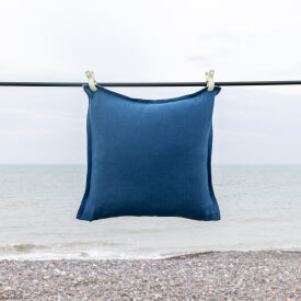 Housse de coussin en lin lavé Bleu Outremer