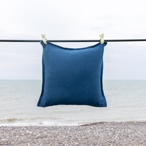 Housse de coussin en lin lavé Bleu Outremer