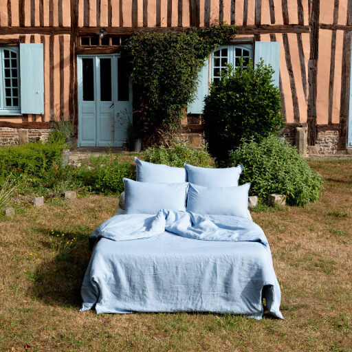 Fitted Sheet in Washed Linen Horizon Blue