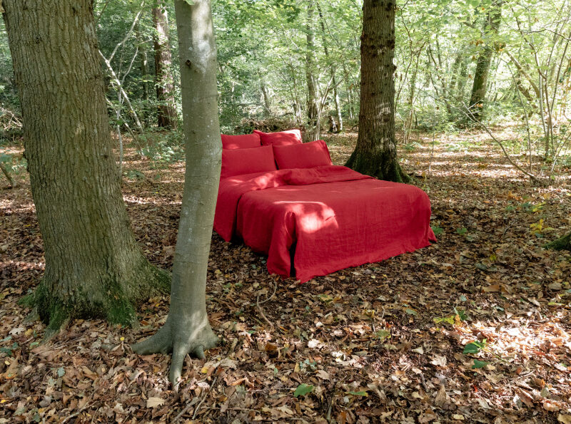 Washed linen duvet cover in Red Groseille