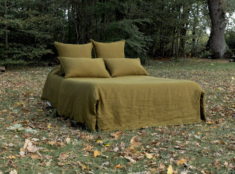 Fitted Sheet in Washed Linen Bronze Green